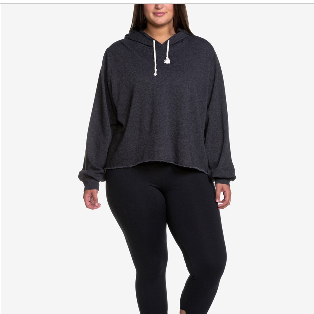 Soffe curves plus cropped raw hem hoodie 2X junior